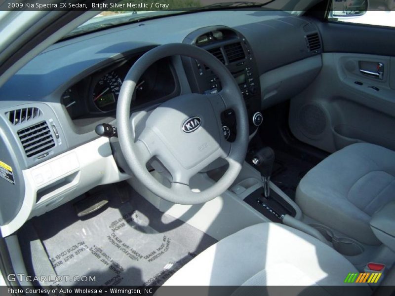 Bright Silver Metallic / Gray 2009 Kia Spectra EX Sedan