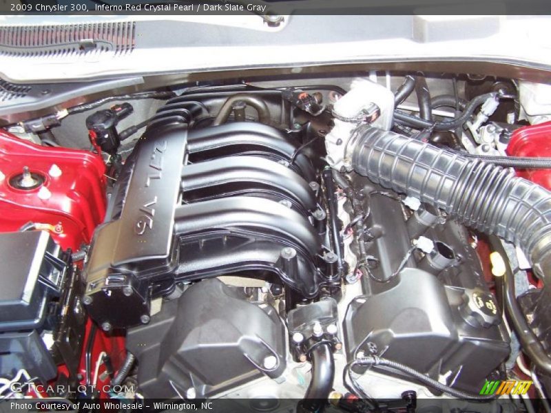 Inferno Red Crystal Pearl / Dark Slate Gray 2009 Chrysler 300