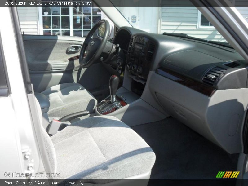 Silky Silver Metallic / Gray 2005 Suzuki XL7 LX
