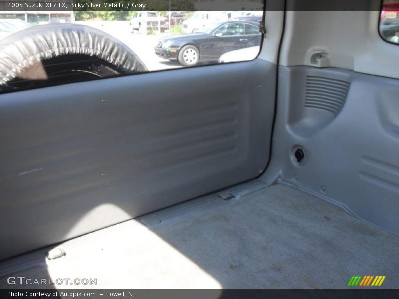 Silky Silver Metallic / Gray 2005 Suzuki XL7 LX