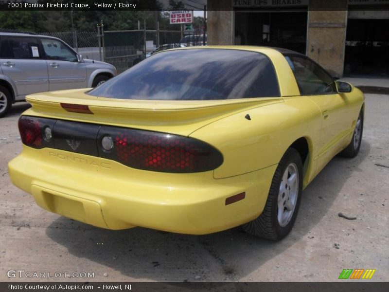 Yellow / Ebony 2001 Pontiac Firebird Coupe