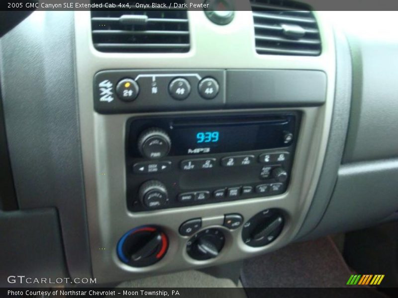 Onyx Black / Dark Pewter 2005 GMC Canyon SLE Extended Cab 4x4