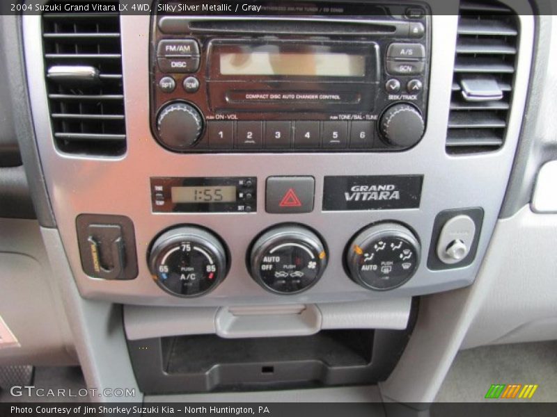 Silky Silver Metallic / Gray 2004 Suzuki Grand Vitara LX 4WD