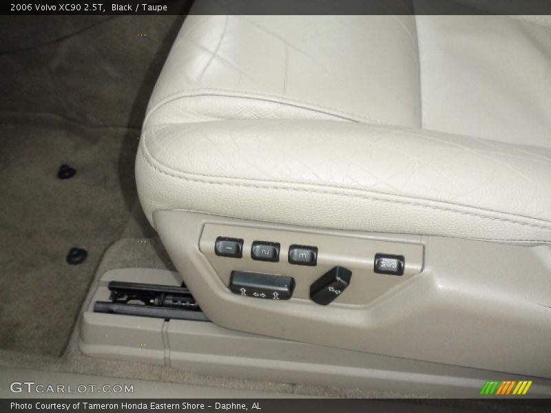 Black / Taupe 2006 Volvo XC90 2.5T