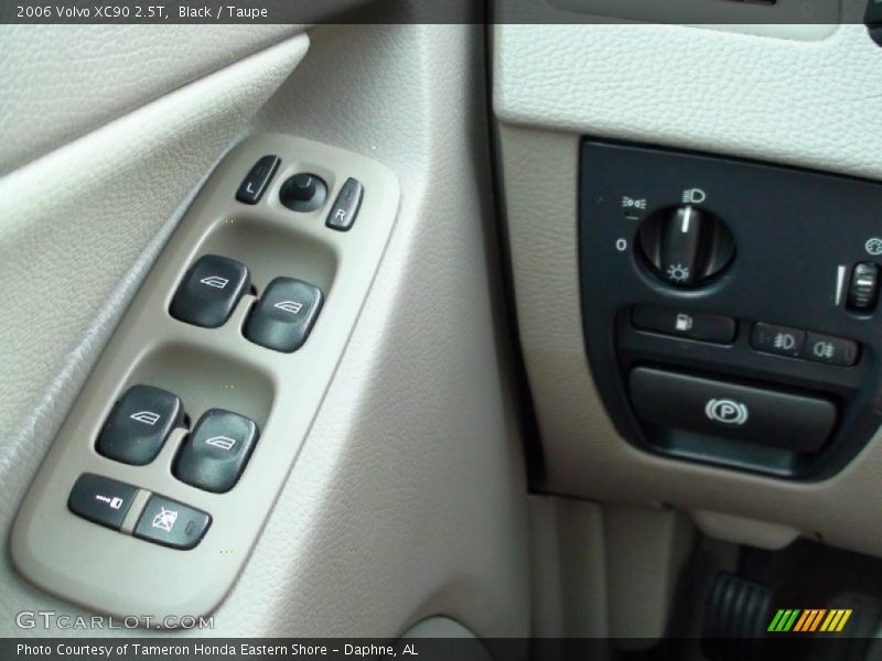 Black / Taupe 2006 Volvo XC90 2.5T
