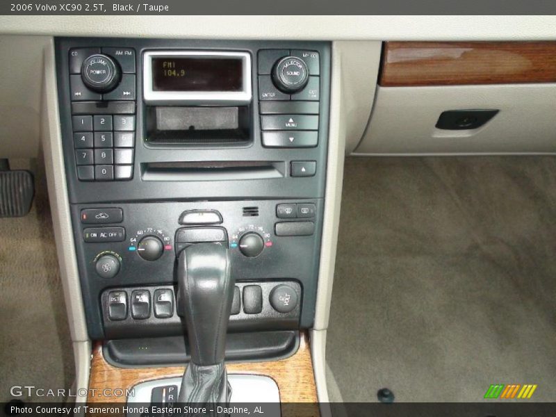 Black / Taupe 2006 Volvo XC90 2.5T
