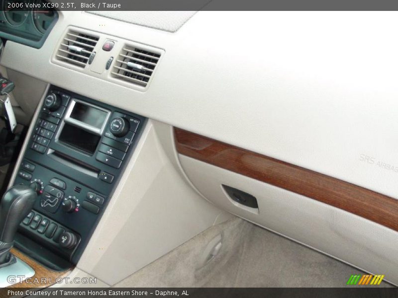 Black / Taupe 2006 Volvo XC90 2.5T