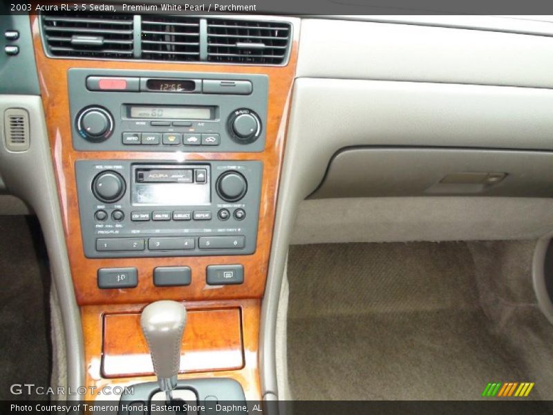 Premium White Pearl / Parchment 2003 Acura RL 3.5 Sedan
