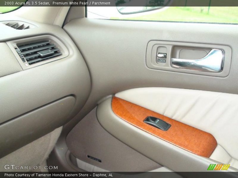 Premium White Pearl / Parchment 2003 Acura RL 3.5 Sedan