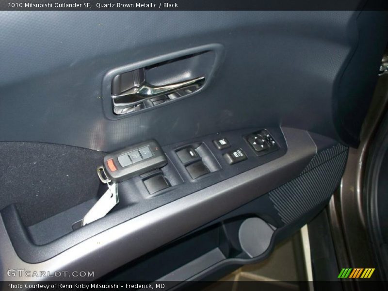 Quartz Brown Metallic / Black 2010 Mitsubishi Outlander SE