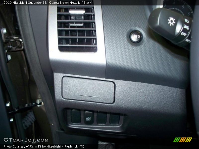 Quartz Brown Metallic / Black 2010 Mitsubishi Outlander SE