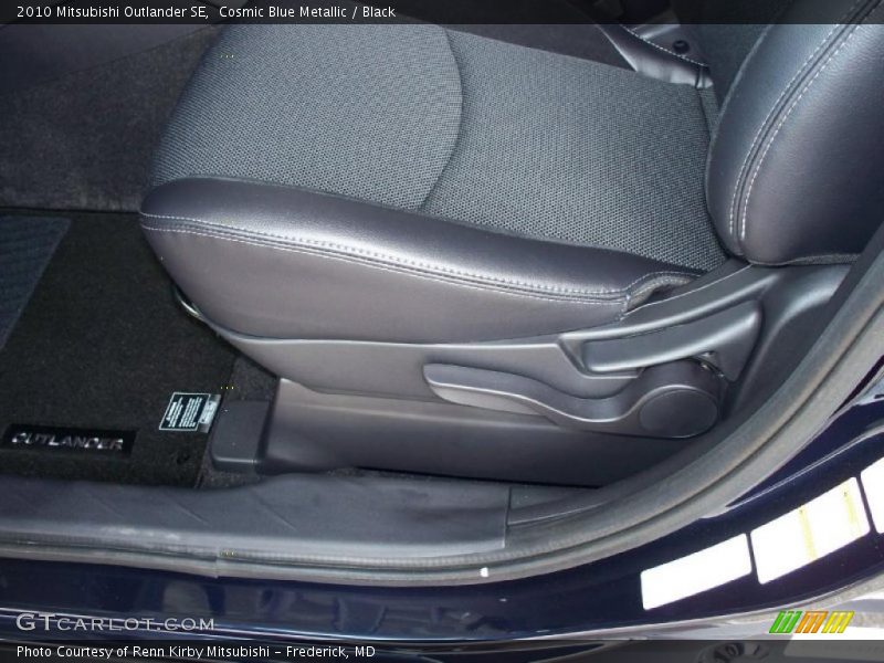 Cosmic Blue Metallic / Black 2010 Mitsubishi Outlander SE