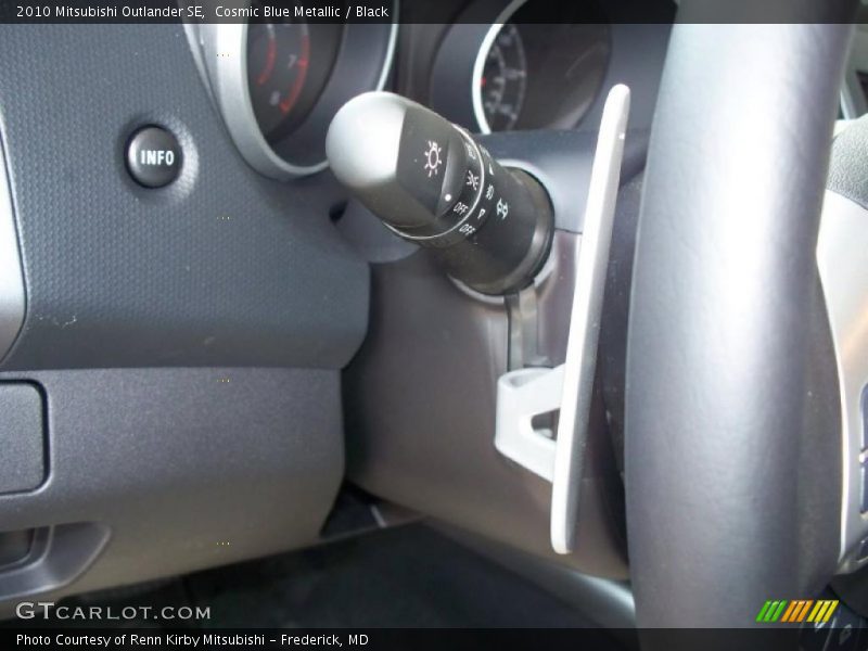 Cosmic Blue Metallic / Black 2010 Mitsubishi Outlander SE
