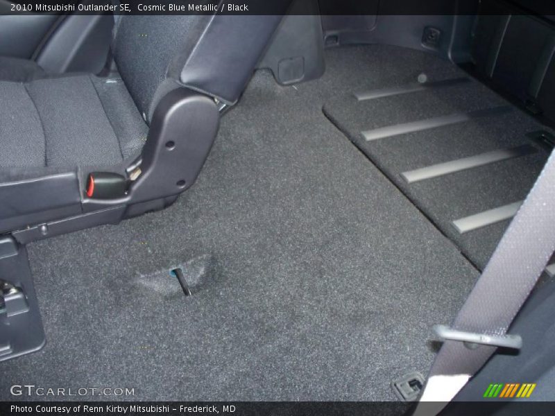 Cosmic Blue Metallic / Black 2010 Mitsubishi Outlander SE