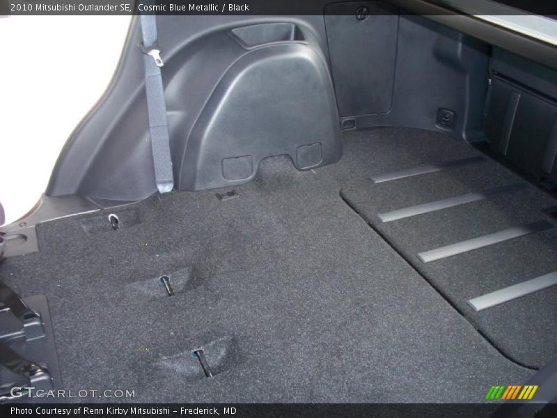 Cosmic Blue Metallic / Black 2010 Mitsubishi Outlander SE