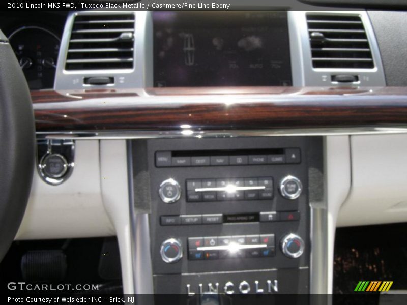 Tuxedo Black Metallic / Cashmere/Fine Line Ebony 2010 Lincoln MKS FWD