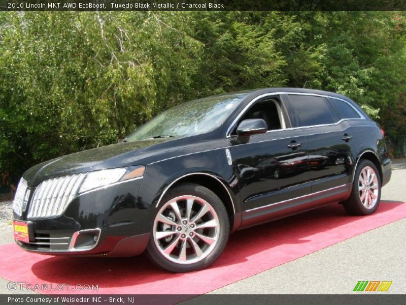 Tuxedo Black Metallic / Charcoal Black 2010 Lincoln MKT AWD EcoBoost
