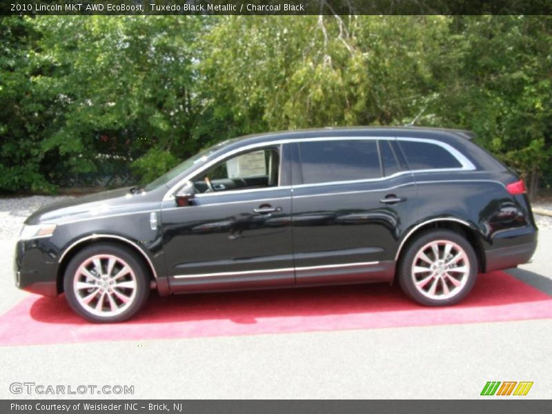 Tuxedo Black Metallic / Charcoal Black 2010 Lincoln MKT AWD EcoBoost