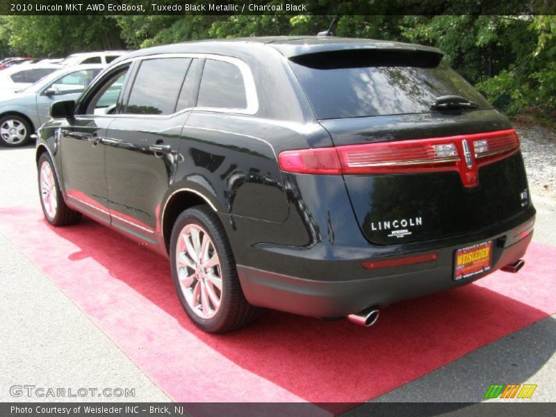 Tuxedo Black Metallic / Charcoal Black 2010 Lincoln MKT AWD EcoBoost