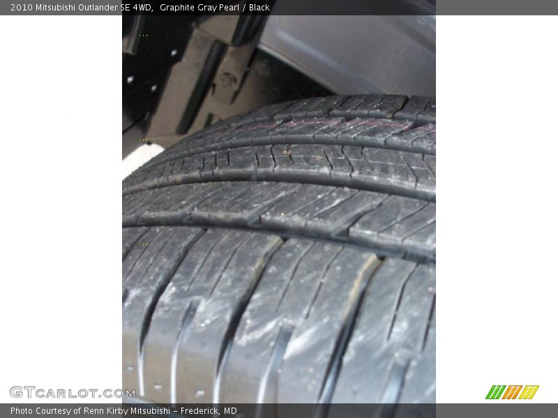 Graphite Gray Pearl / Black 2010 Mitsubishi Outlander SE 4WD