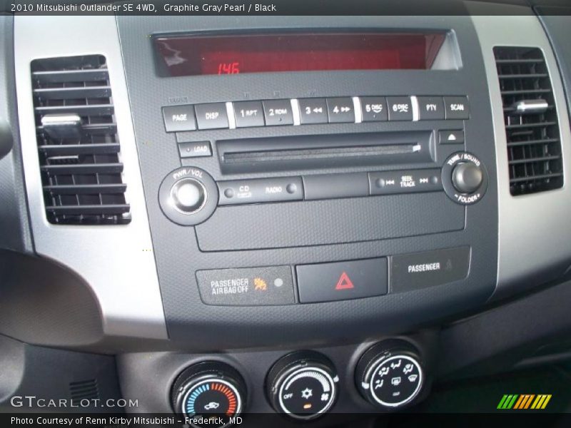 Graphite Gray Pearl / Black 2010 Mitsubishi Outlander SE 4WD