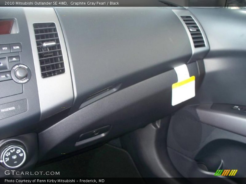Graphite Gray Pearl / Black 2010 Mitsubishi Outlander SE 4WD