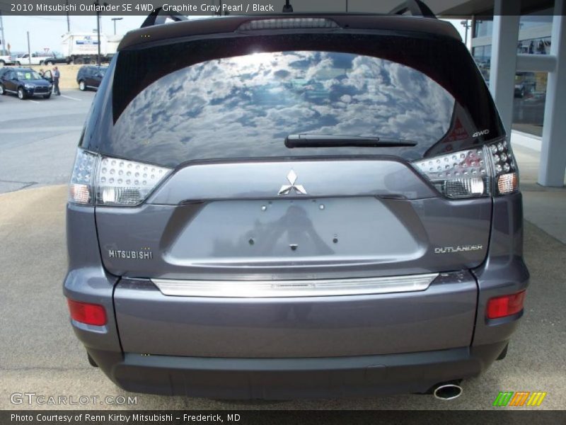 Graphite Gray Pearl / Black 2010 Mitsubishi Outlander SE 4WD