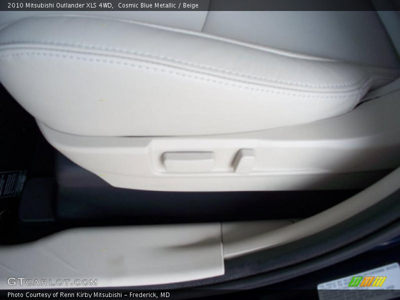 Cosmic Blue Metallic / Beige 2010 Mitsubishi Outlander XLS 4WD
