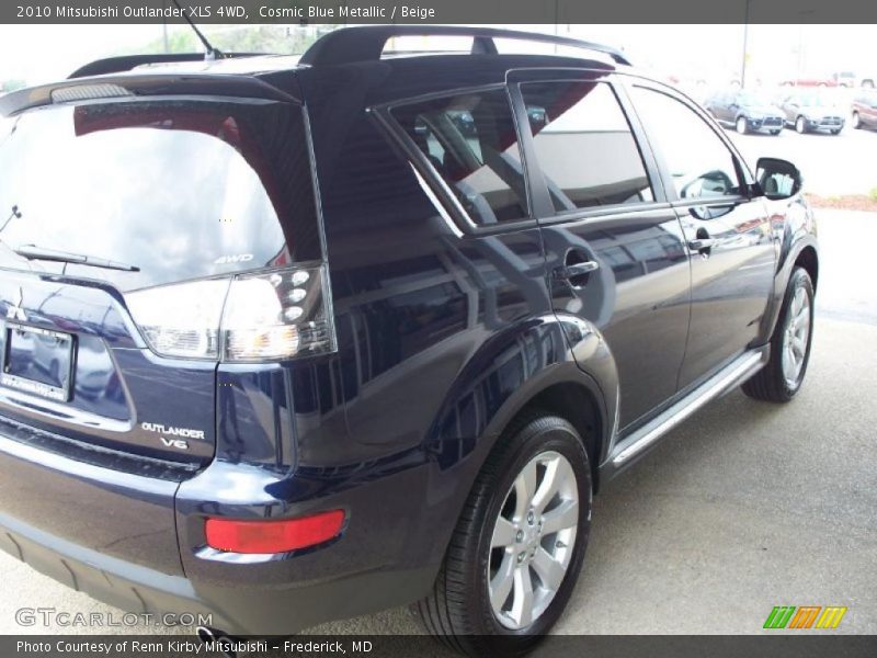 Cosmic Blue Metallic / Beige 2010 Mitsubishi Outlander XLS 4WD