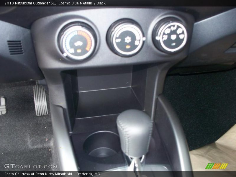 Cosmic Blue Metallic / Black 2010 Mitsubishi Outlander SE