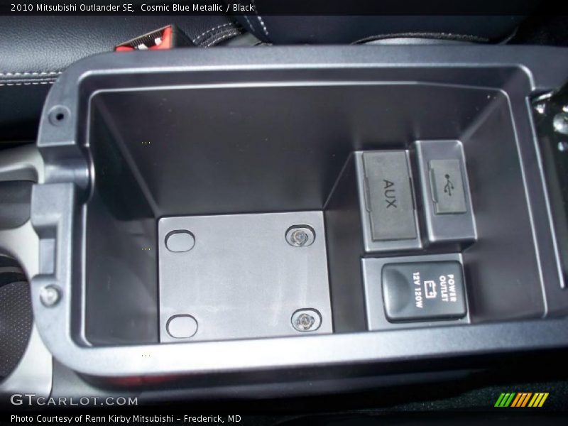 Cosmic Blue Metallic / Black 2010 Mitsubishi Outlander SE