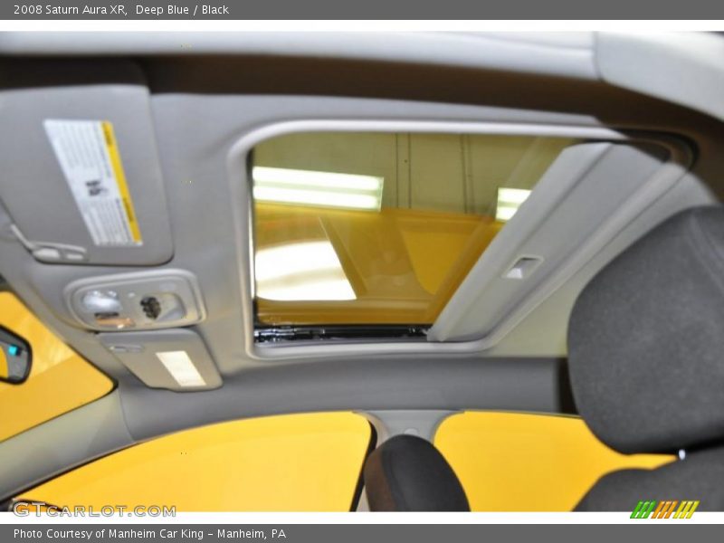 Deep Blue / Black 2008 Saturn Aura XR