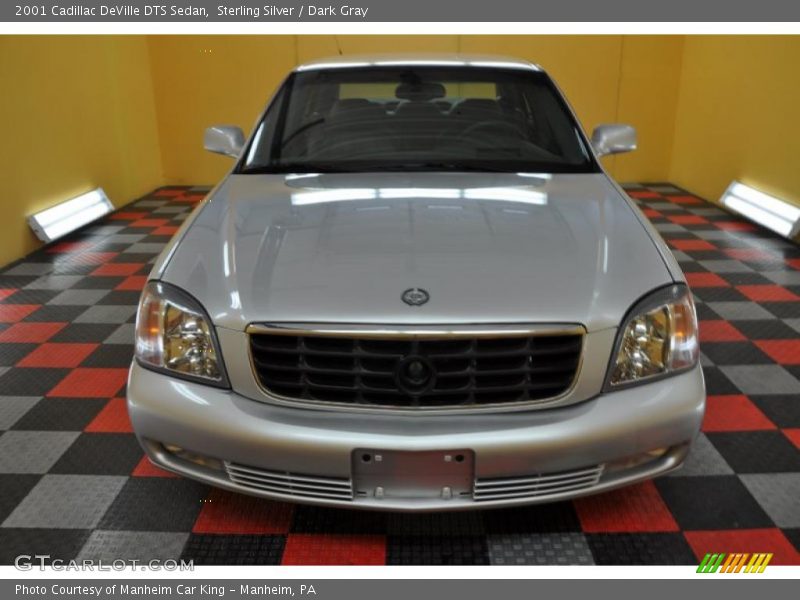 Sterling Silver / Dark Gray 2001 Cadillac DeVille DTS Sedan