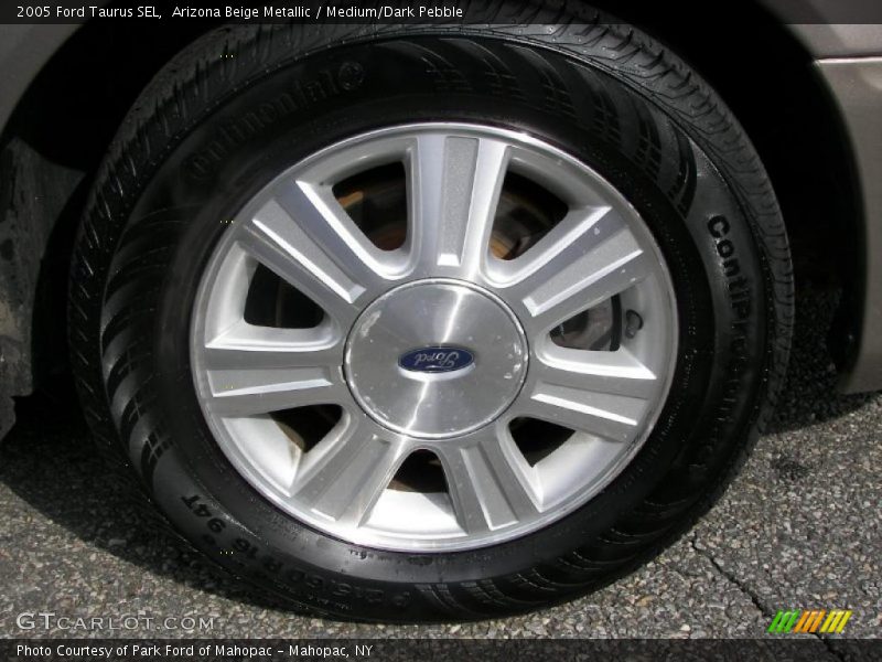 Arizona Beige Metallic / Medium/Dark Pebble 2005 Ford Taurus SEL