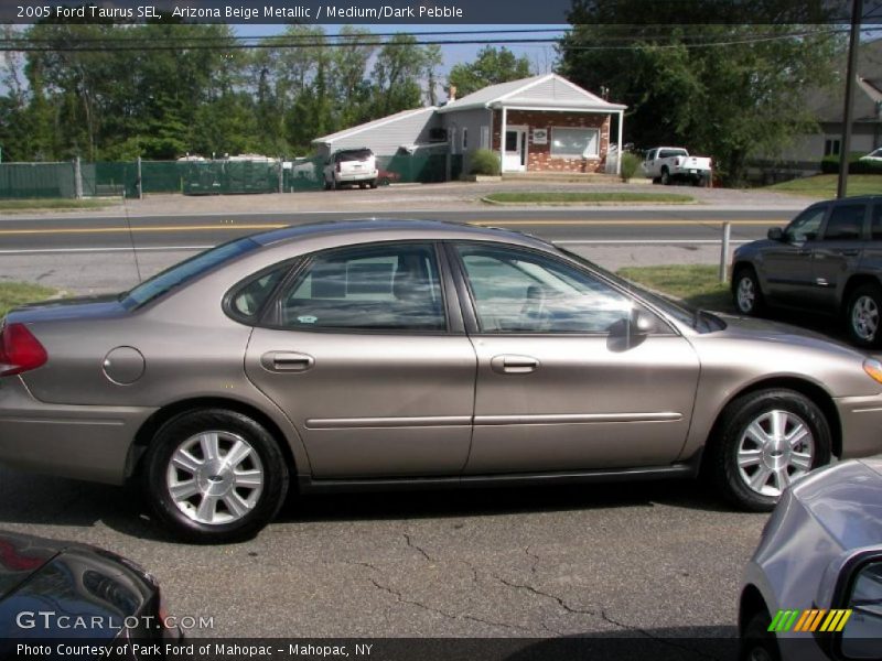 Arizona Beige Metallic / Medium/Dark Pebble 2005 Ford Taurus SEL