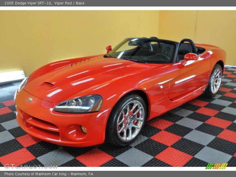 Viper Red / Black 2005 Dodge Viper SRT-10