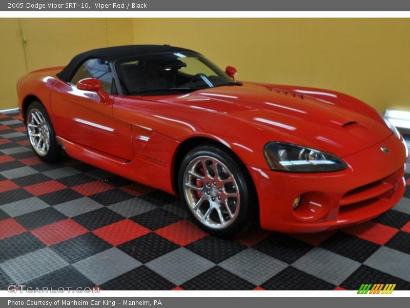 Viper Red / Black 2005 Dodge Viper SRT-10