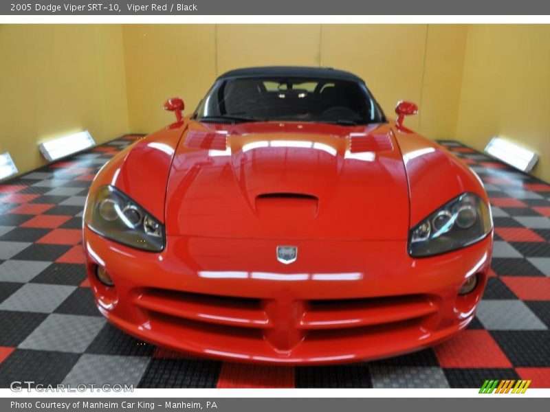 Viper Red / Black 2005 Dodge Viper SRT-10