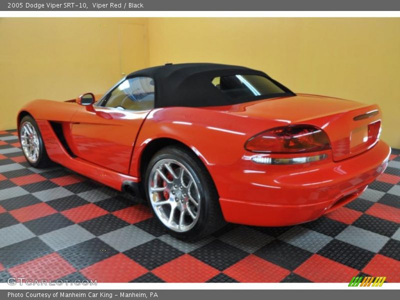 Viper Red / Black 2005 Dodge Viper SRT-10