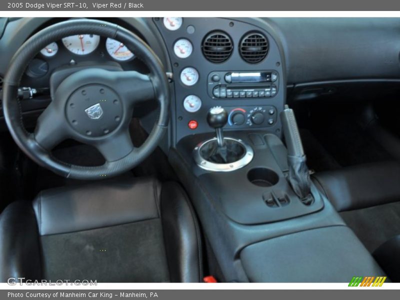 Viper Red / Black 2005 Dodge Viper SRT-10