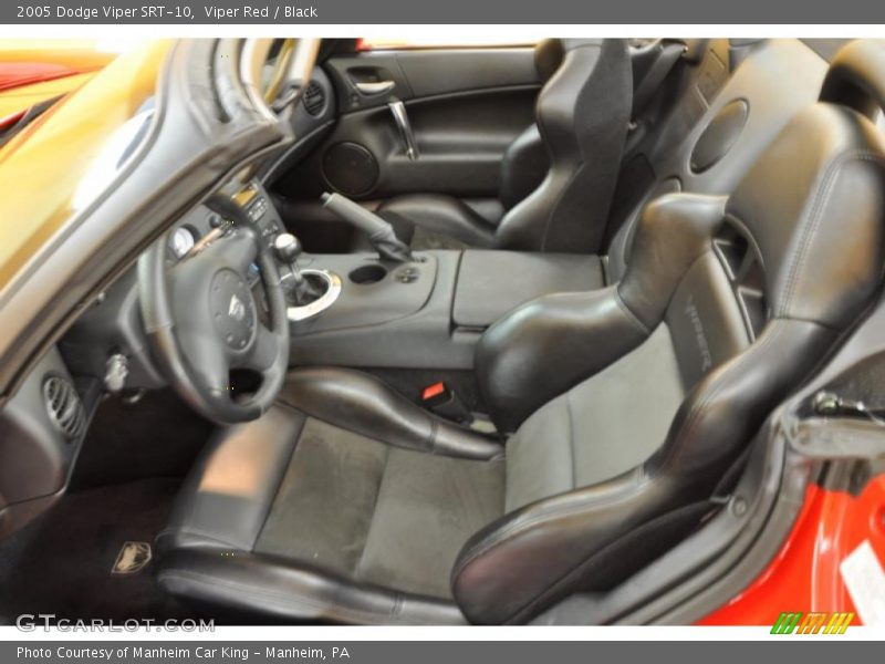 Viper Red / Black 2005 Dodge Viper SRT-10
