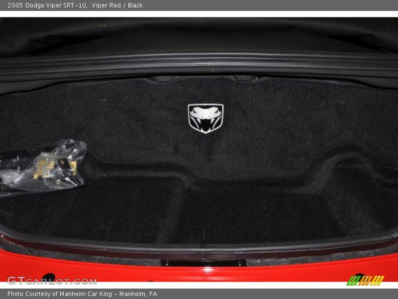 Viper Red / Black 2005 Dodge Viper SRT-10