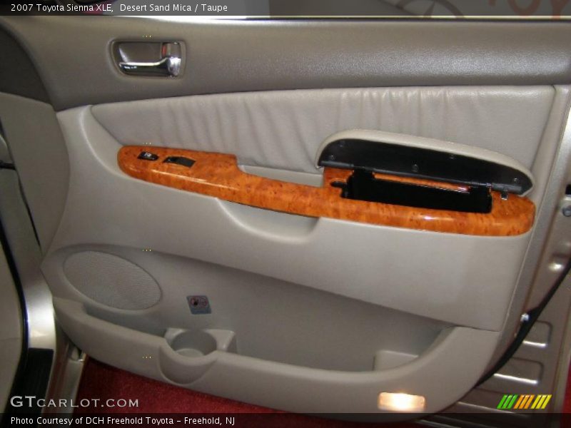 Desert Sand Mica / Taupe 2007 Toyota Sienna XLE