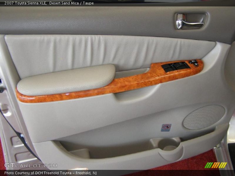 Desert Sand Mica / Taupe 2007 Toyota Sienna XLE