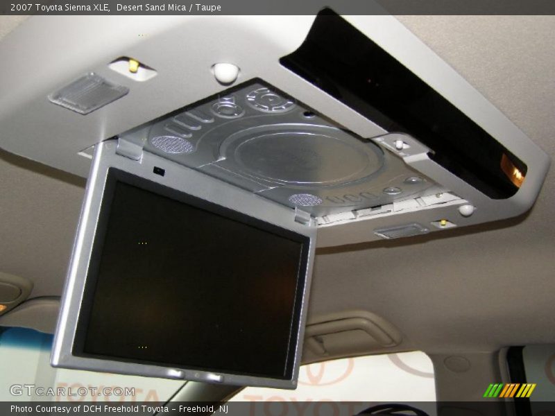 Desert Sand Mica / Taupe 2007 Toyota Sienna XLE