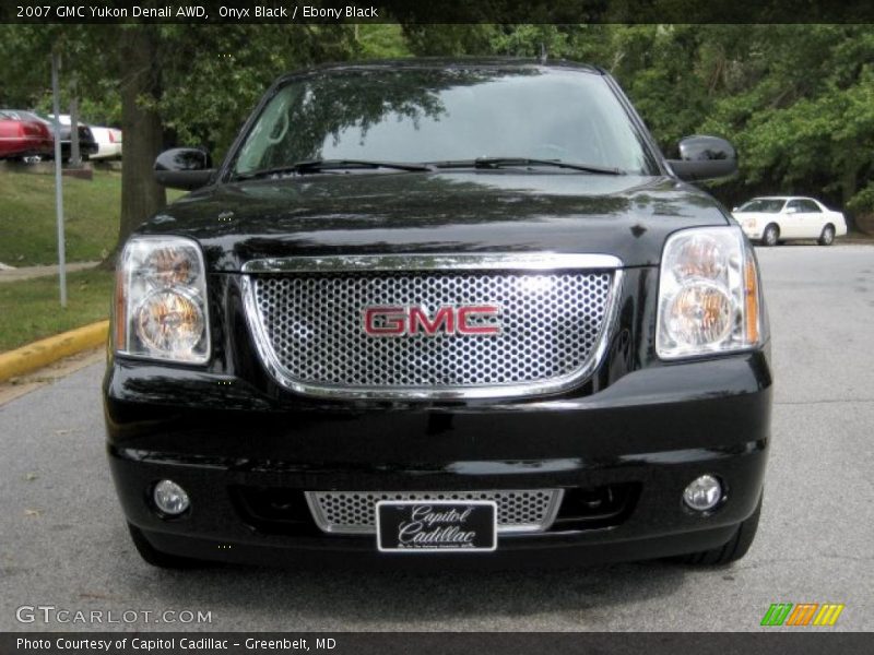 Onyx Black / Ebony Black 2007 GMC Yukon Denali AWD