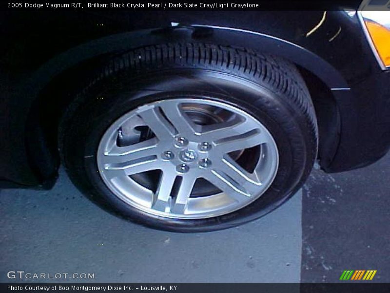 Brilliant Black Crystal Pearl / Dark Slate Gray/Light Graystone 2005 Dodge Magnum R/T