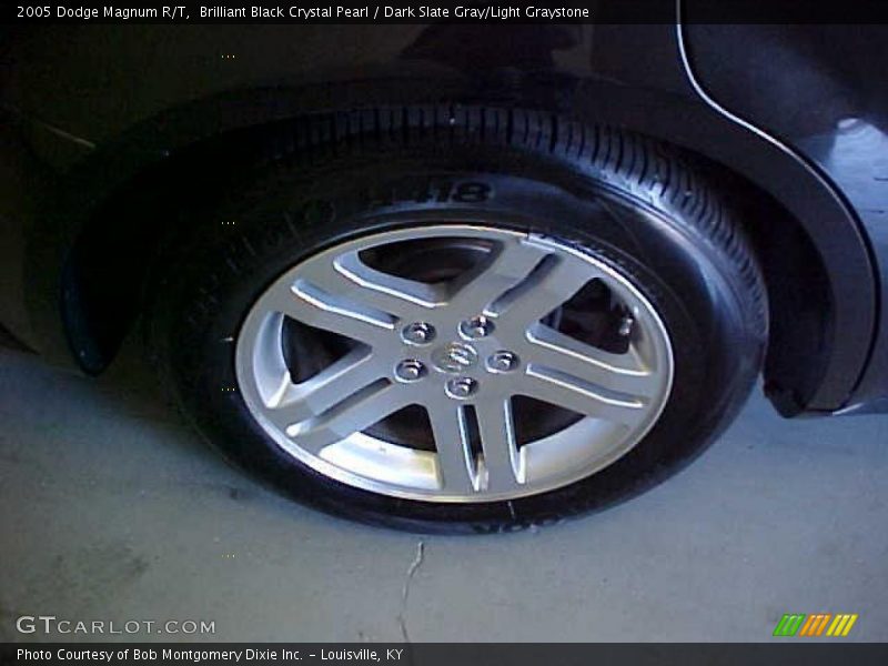 Brilliant Black Crystal Pearl / Dark Slate Gray/Light Graystone 2005 Dodge Magnum R/T