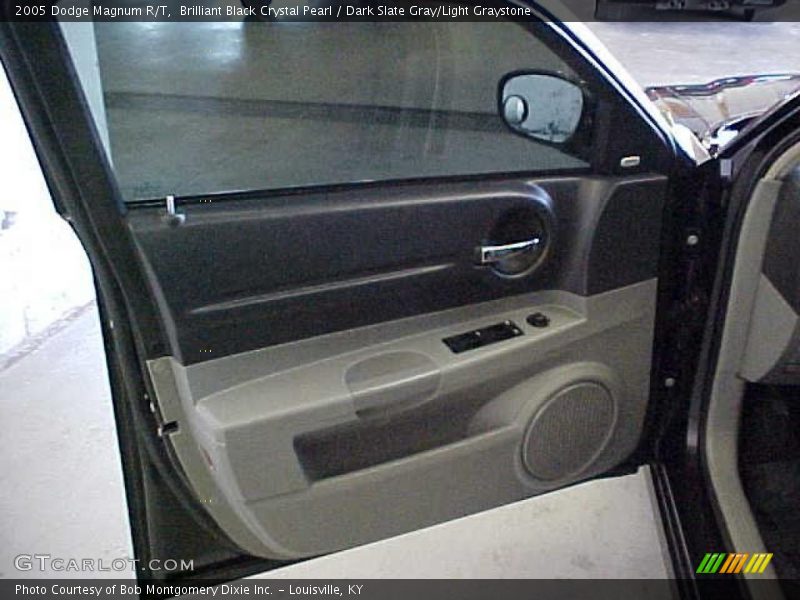 Brilliant Black Crystal Pearl / Dark Slate Gray/Light Graystone 2005 Dodge Magnum R/T