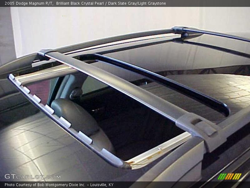 Brilliant Black Crystal Pearl / Dark Slate Gray/Light Graystone 2005 Dodge Magnum R/T